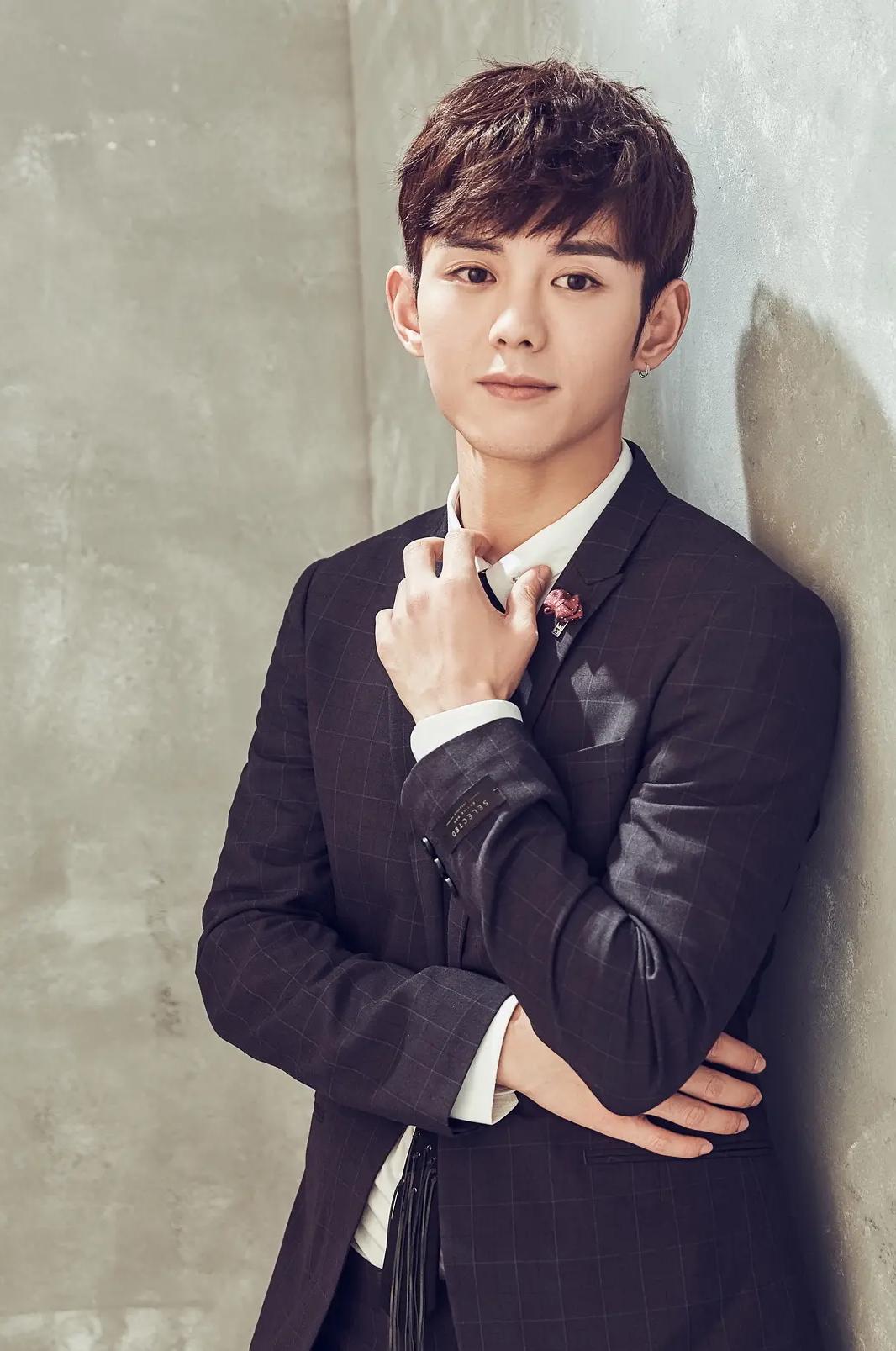 運動(dòng)場(chǎng)館燈具 第364頁(yè)