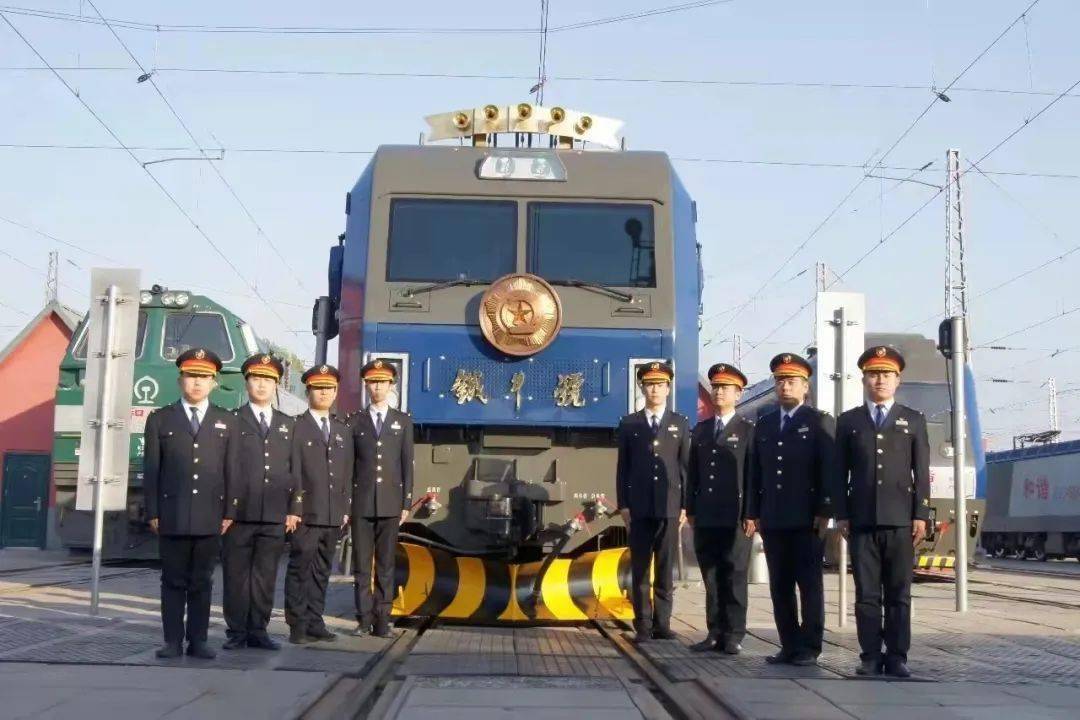 哈局機車(chē)最新配屬揭秘，溫馨之旅啟程