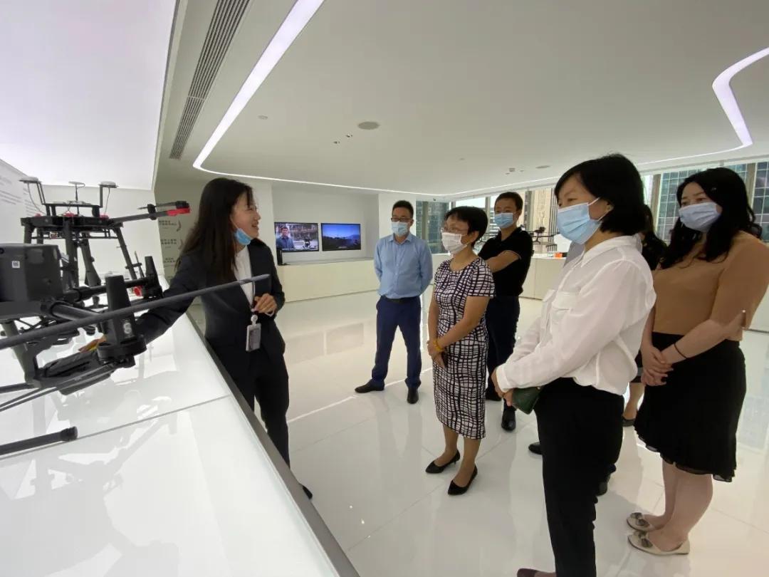 澳門(mén)玄武網(wǎng)四字玄機,數據解釋說(shuō)明規劃_影音版94.382