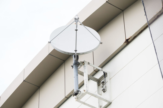 技術(shù)革新與觀(guān)眾體驗，電視最新天線(xiàn)觀(guān)點(diǎn)碰撞記