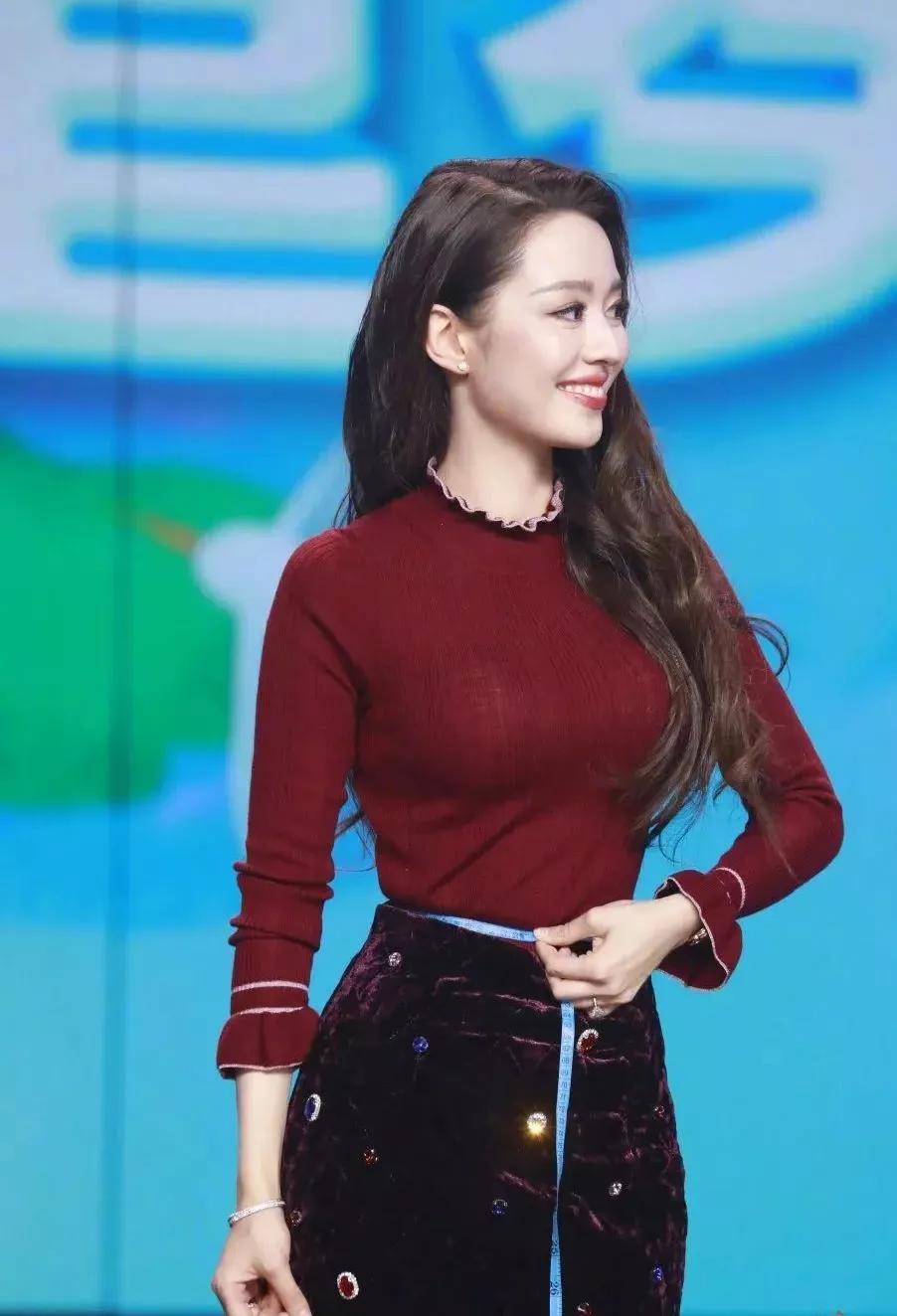 最新女星視頻，星光變化中的自信與成就力量