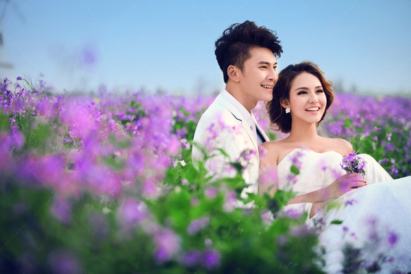 秋霞最新婚,秋霞最新婚，一場(chǎng)自然美景的探索之旅