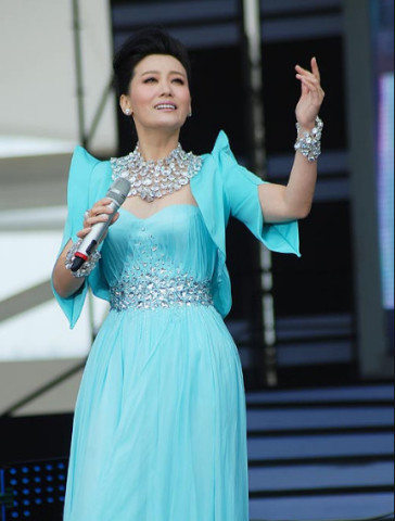 譚晶的最新,譚晶的最新動(dòng)態(tài)，音樂(lè )旅程的新篇章