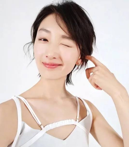 多元審美時(shí)代下的獨特魅力，小眼睛明星的魅力風(fēng)采