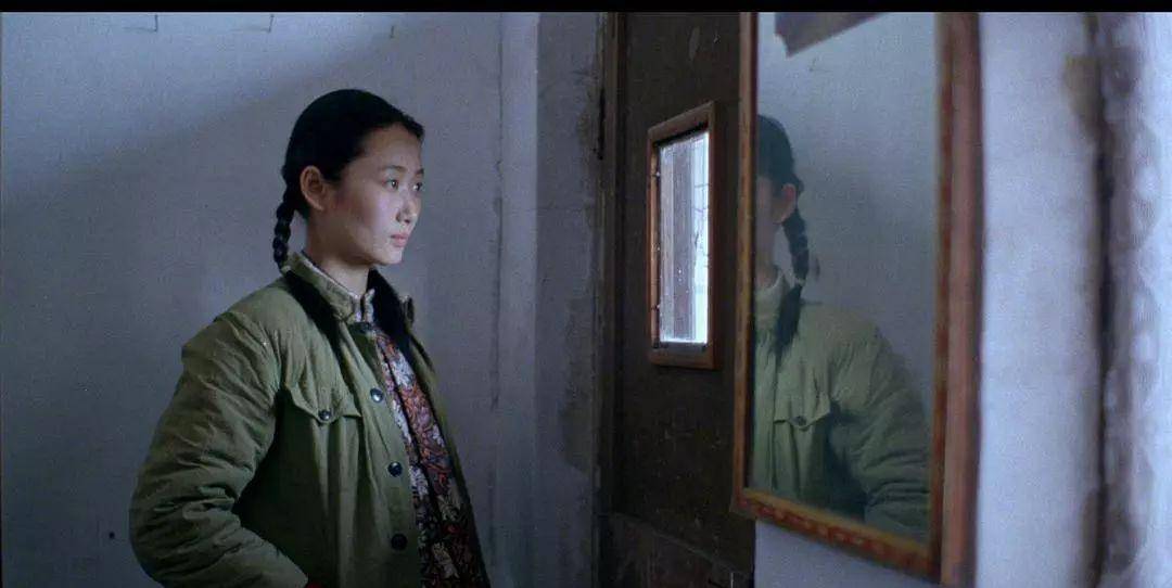 演員任逍遙，舞臺與銀幕的魅力人生探索