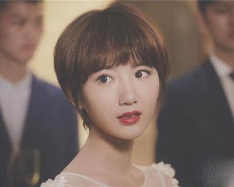 最新網(wǎng)紅短發(fā)造型詳解，時(shí)尚短發(fā)打造步驟指南與照片參考