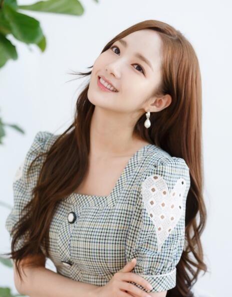 姓金的韓國女明星，金氏星光引領(lǐng)智能生活新潮流的魅力無(wú)限