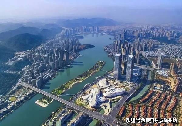 嘉善最新肺炎，自然美景之旅中尋找內心平靜之路