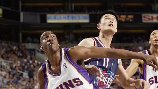 娛樂(lè )圈明星的職業(yè)與生存狀態(tài)，明星有飯背后的真實(shí)觀(guān)察