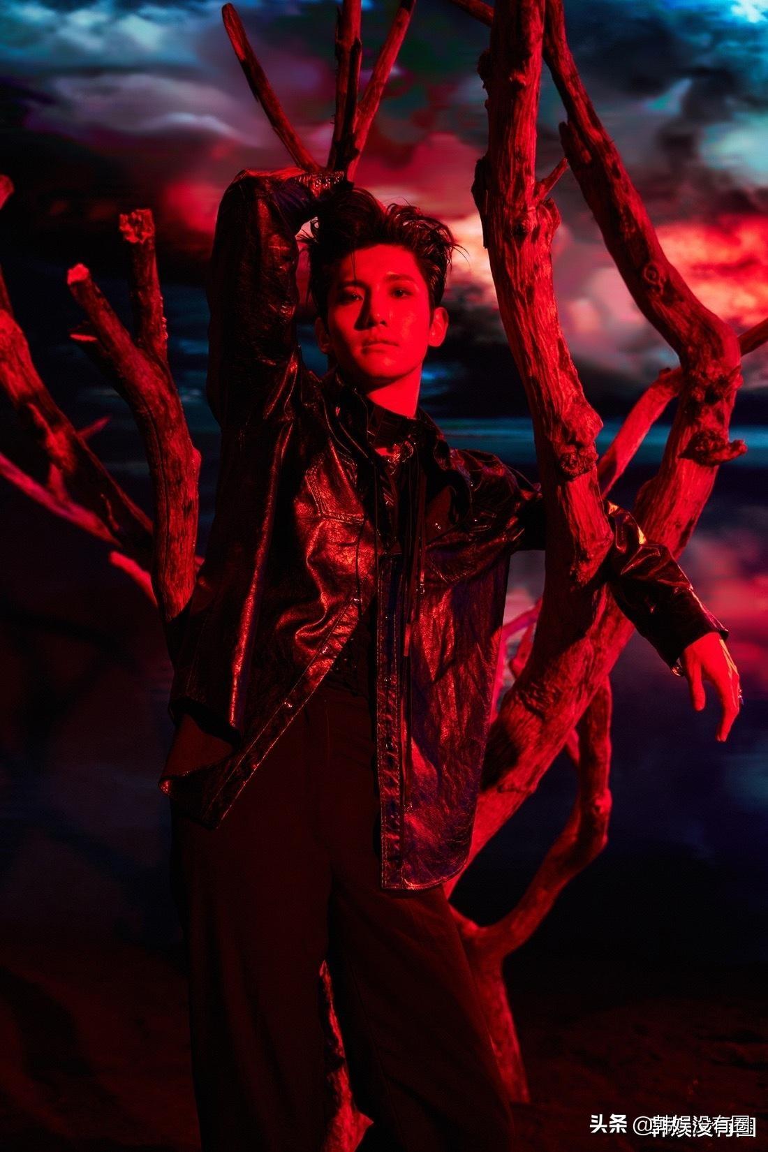 東方神起最新音樂(lè )專(zhuān)輯，音樂(lè )的力量與情感交融的盛宴