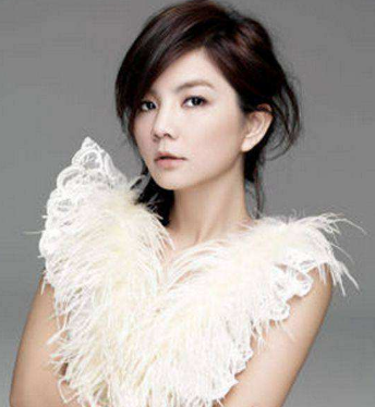 星光下的秘密，明星狐臭揭秘與香氛奇遇探秘