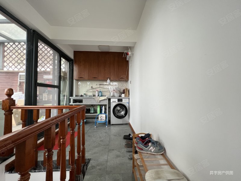 彩疊灣商鋪最新價(jià)格獲取指南及市場(chǎng)行情分析