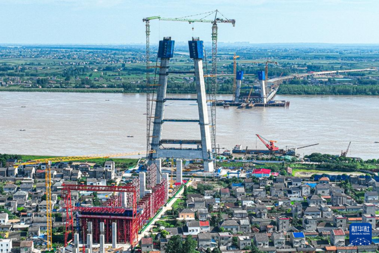 長(cháng)江百里洲大橋最新進(jìn)展，連接未來(lái)的橋梁，成就夢(mèng)想的翅膀