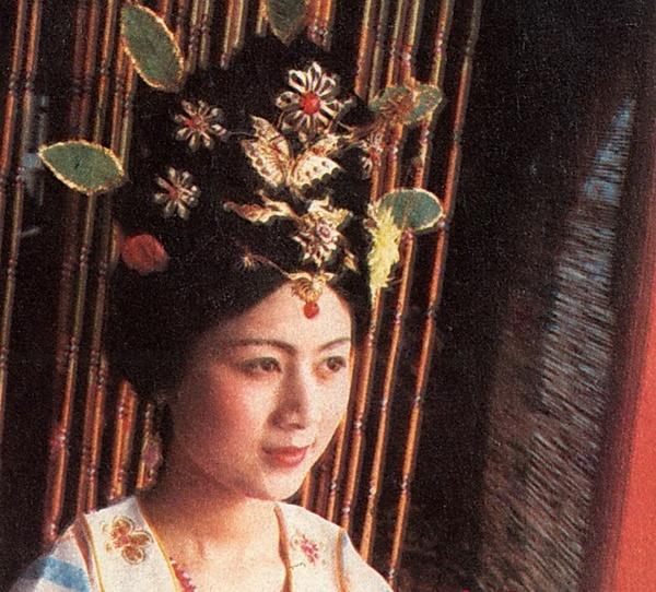 演員馬蘭圖片集，展現風(fēng)采的劇照欣賞