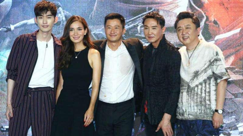 戰狼票房刷新高峰，電影院里的熱血時(shí)刻