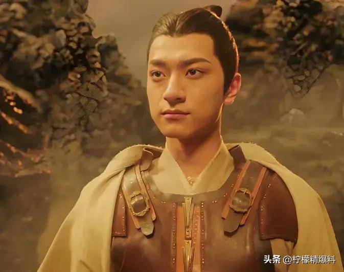 最新搞笑丑男大盤(pán)點(diǎn)，日常笑料背后的真摯友情故事