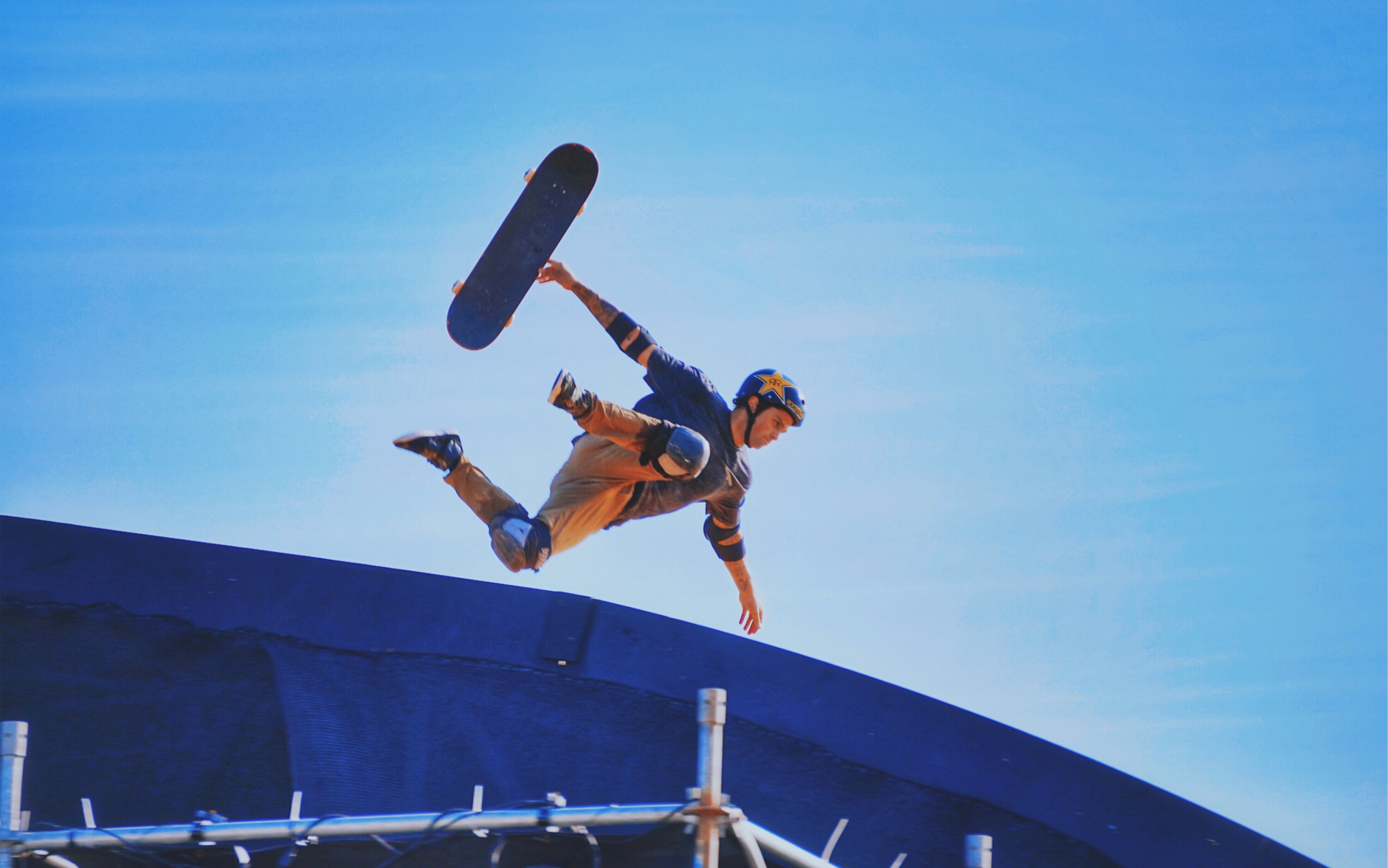 極限滑板比賽全程指南，從入門(mén)到精通的步驟教程