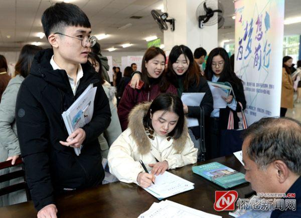 湖南醫藥學(xué)院最新動(dòng)態(tài)，小巷深處的獨特發(fā)現之旅