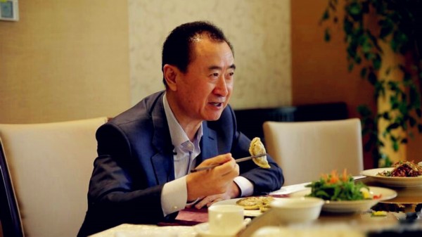 王健林引領(lǐng)科技革新，重塑生活體驗，科技巨擘展望未來(lái)新篇章