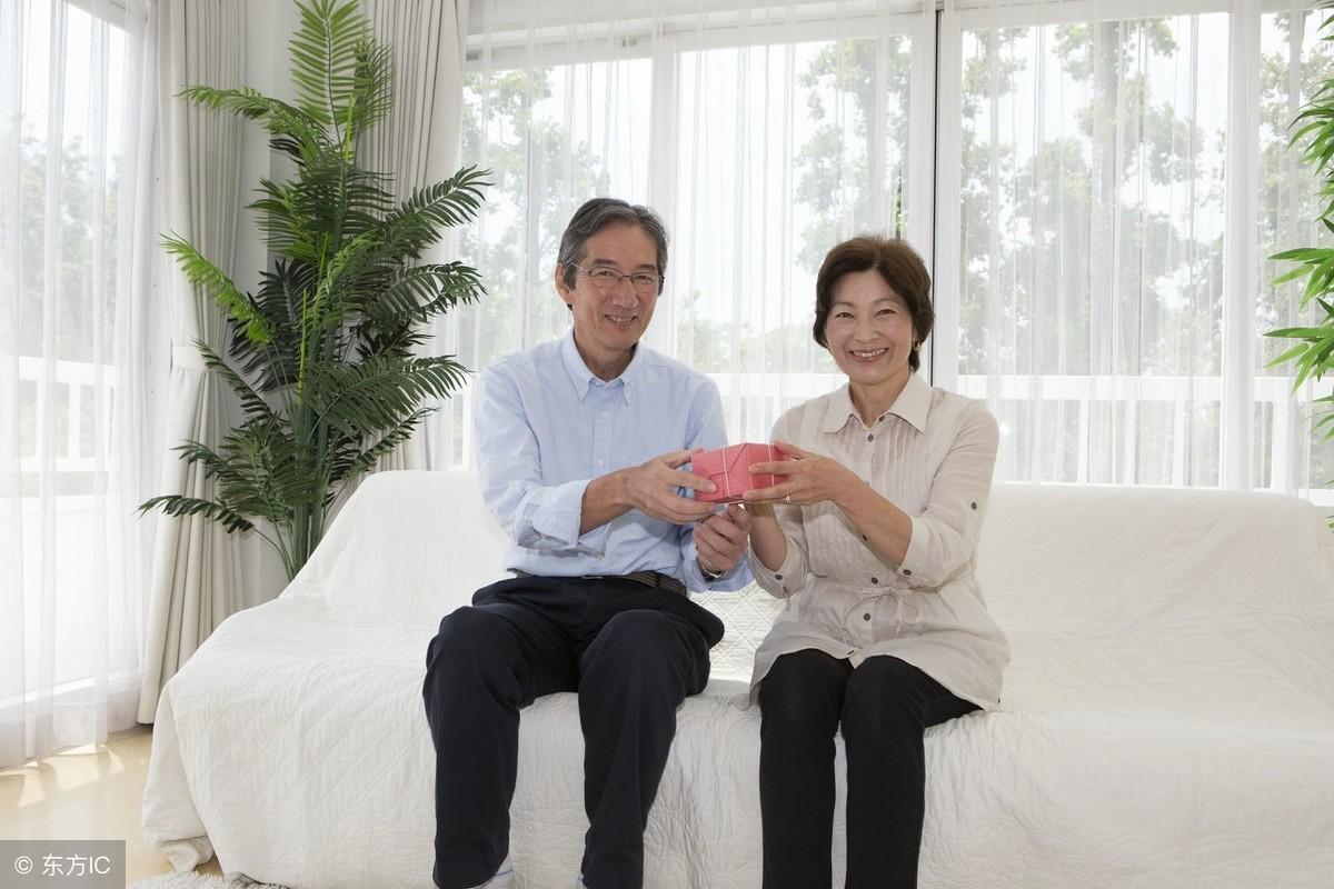 最新挖雞眼視頻，小巷深處的獨特挖雞眼之旅探索
