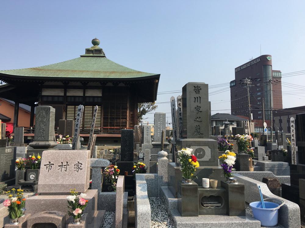 最新墓地圖片與小徑特色小店，探尋安寧之地的獨特韻味