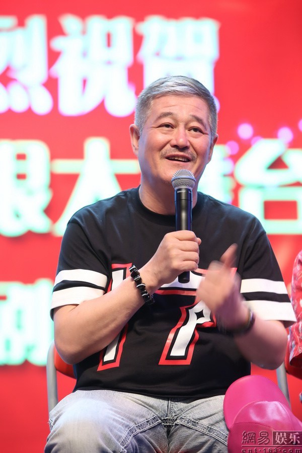 趙本山最新互動(dòng)揭秘，近距離感受喜劇大師的魅力傳奇