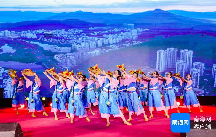 廣場(chǎng)舞2025最新風(fēng)潮，舞動(dòng)你的世界！?