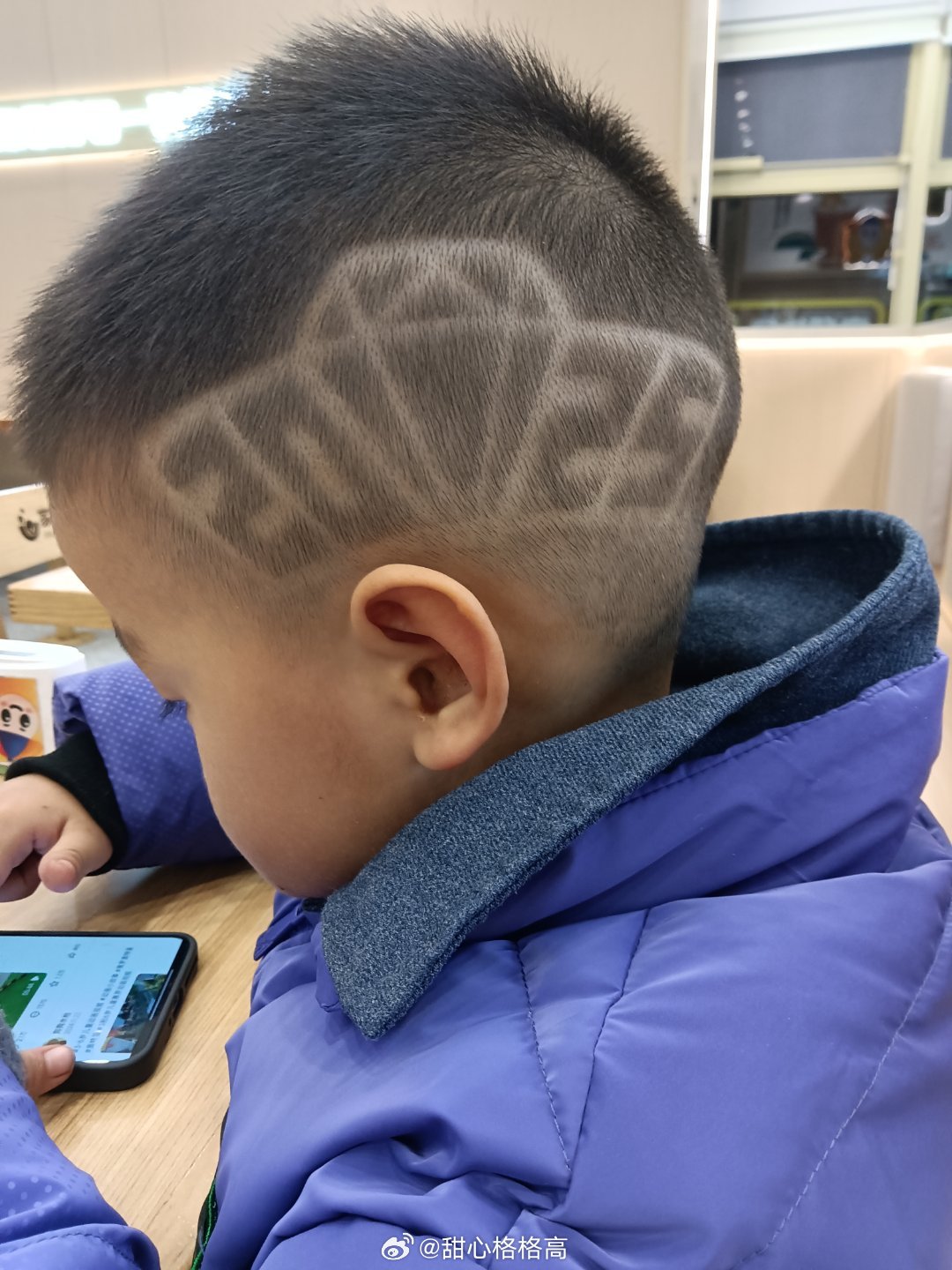 小杰的潮流之旅，最新兒童發(fā)型男的友情故事與發(fā)型風(fēng)采