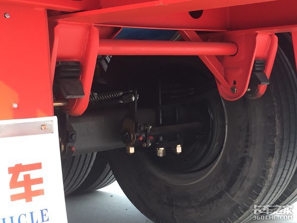 掛車(chē)最新剎車(chē)技術(shù)，科技領(lǐng)先，安全無(wú)憂(yōu)