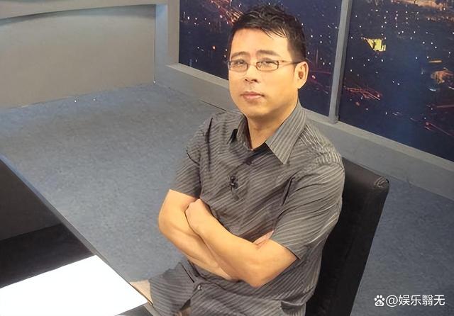 阿丘最新微博，社交媒體時(shí)代的言論自由與責任探討