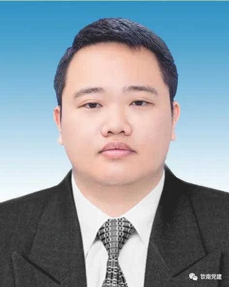 科技革新引領(lǐng)未來(lái)，最新區干部任職公示揭示智慧藍圖